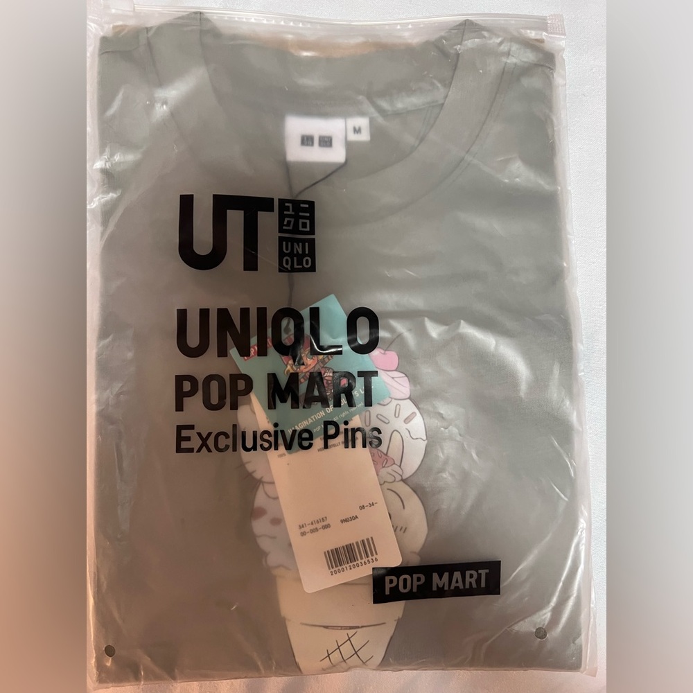 Uniqlo Hello Kitty Gray T-Shirt